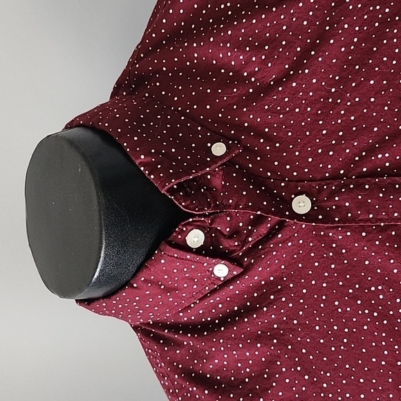 American Eagle Seriously Soft maroon and white button-down shirt - Picture 4 of 9